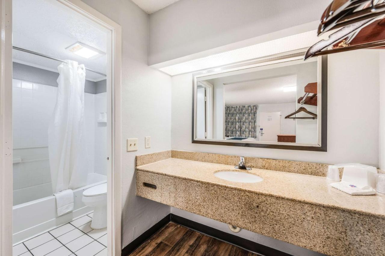 Motel 6-Tupelo, Ms - Downtown المظهر الخارجي الصورة