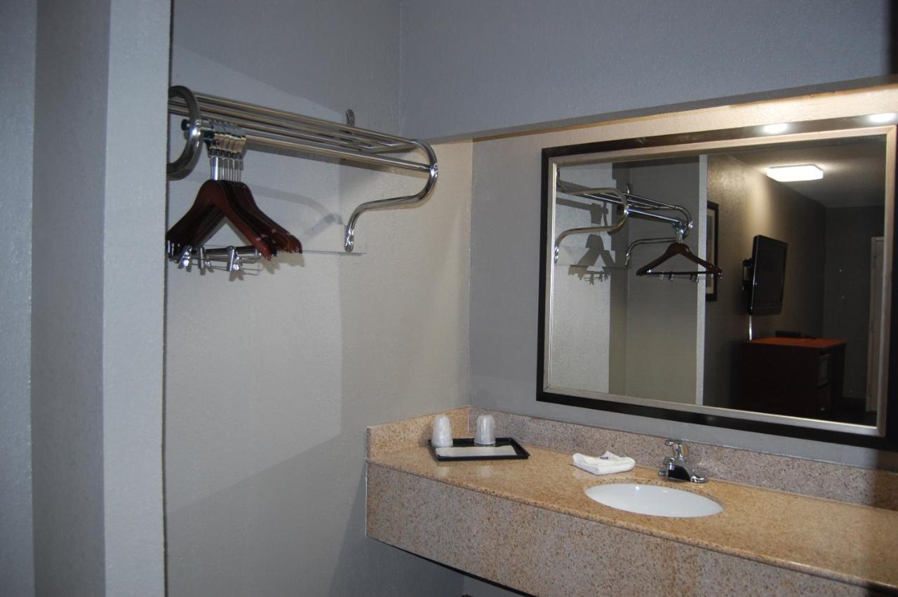 Motel 6-Tupelo, Ms - Downtown المظهر الخارجي الصورة